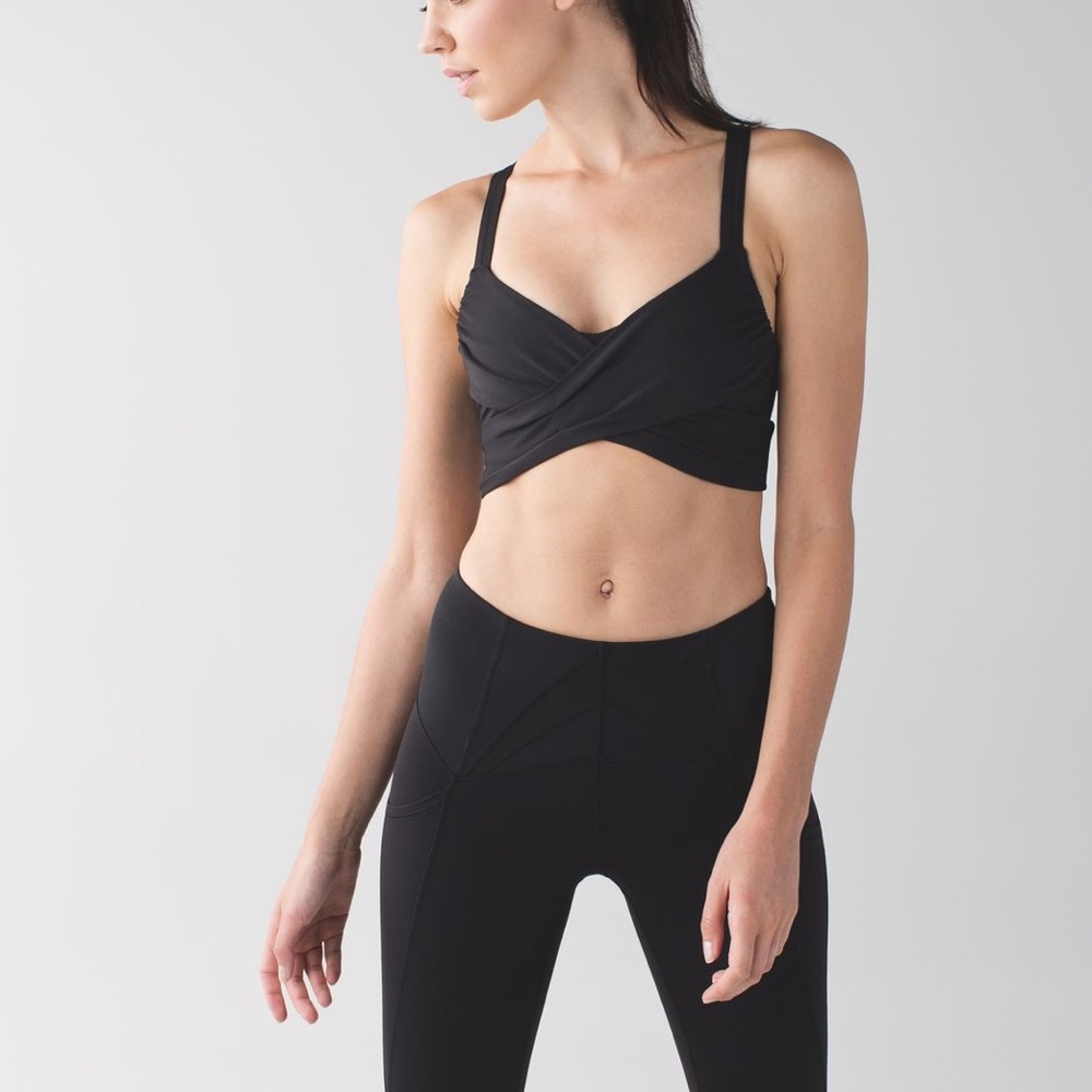 NWT Lululemon Wrap it Up Bra 8